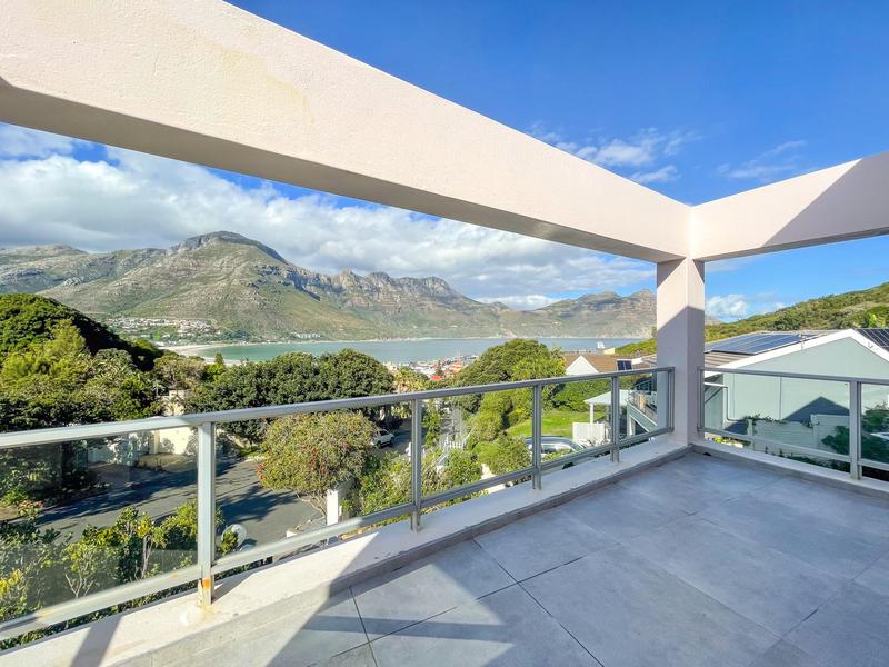 To Let 4 Bedroom Property for Rent in Hout Bay Western Cape